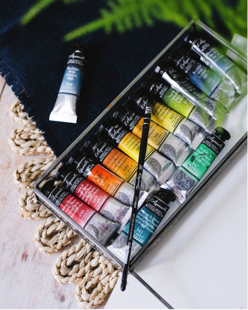 boite de tubes de peinture aquarelle extra-fine