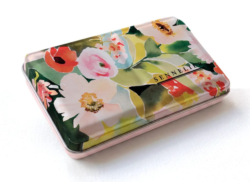 Palette métallique illustrée du kit “Je peins mes cartes à l’aquarelle”